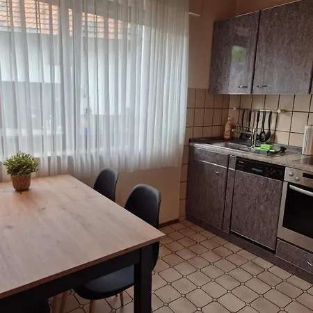 Lejlighed Fuer 4 Personen Mit Kueche *